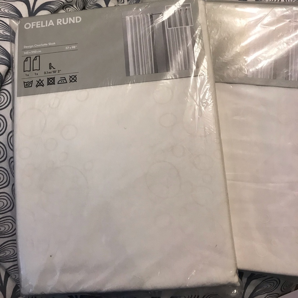 IKEA Ofelia Rund adjustable white bubble curtains